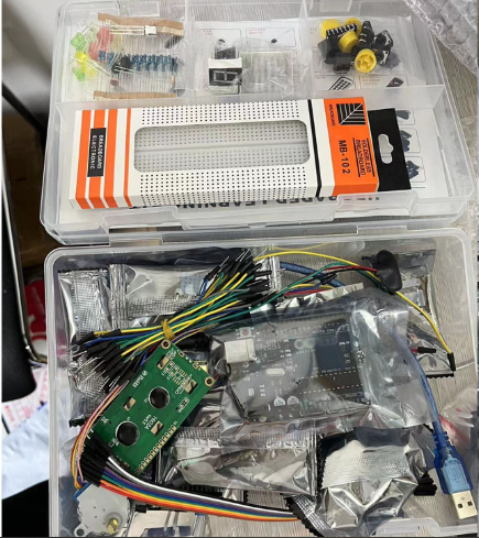 ARDUINO STARTER KIT RFID for Learning Kit Official Version Starter Kit Stepper Motor Steering Gear Development Board Experimental Set Primitive – KSH 4,700 at HIMA STORES Mombasa – Top quality microcontrollers. Best electronics in Kenya. Shop now for Arduino, ESP32, sensors and IoT devices. - View 3